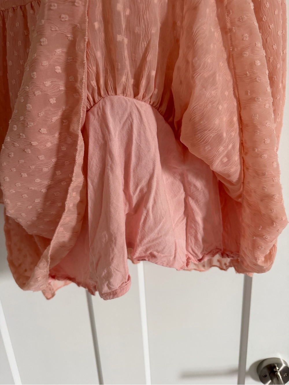 V-Neck Long Sleeve Tiered Mini Dress in Coral   size M - Picture 15 of 17